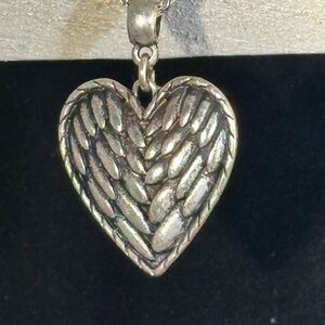 Buckle brand angel wings heart necklace